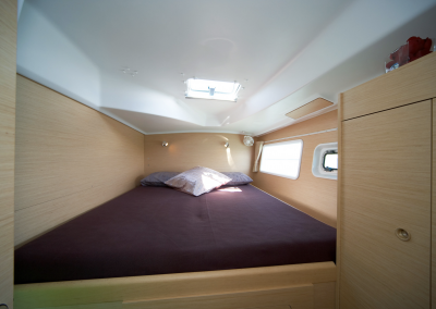 camarote de catamaran lagoon