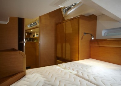 Alquiler veleros Ibiza Jeanneau Sun Odyssey 439