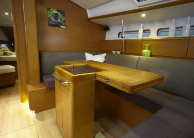 Alquiler veleros Ibiza Jeanneau Sun Odyssey 439