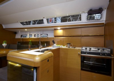 Alquiler veleros Ibiza Jeanneau Sun Odyssey 439