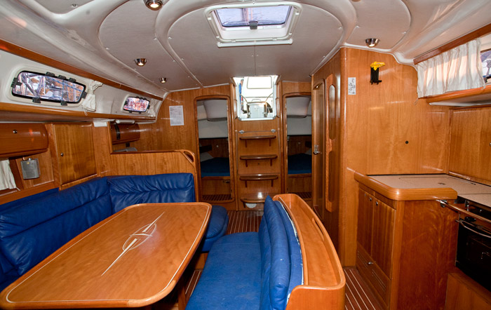 bavaria 46 interior