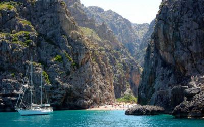 Isla de Mallorca,  Calas para navegar por Mallorca