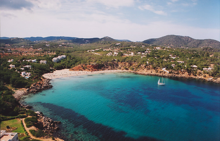 Cala Llenya Alquiler de Veleros Alquiler de Catamaranes Alquiler de Yates Alquiler de Lanchas Alquiler de Motoras