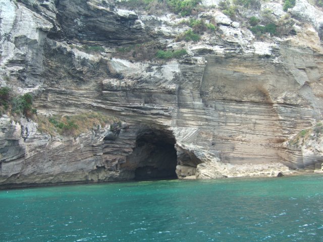 alquiler-barcos-ibiza-cuevas-formentera 2 Veleros Catamaranes-yates-lanchas-motoras jpg