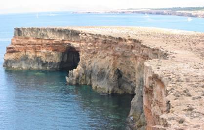 alquiler-barcos-ibiza- veleros-catamaranes-yates-motoras cuevas punta rasa jpg