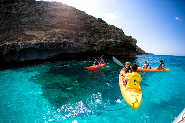 alquiler-barcos-ibiza-Veleros-Catamaranes- Yates-Motoras deporte nautico-jpg