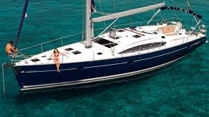 alquiler-velero-elan-514-formentera-1024x572