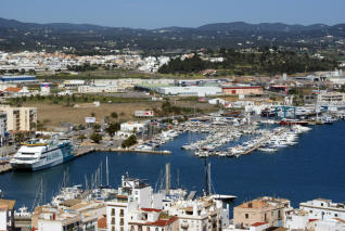 alquiler-catamaranes-ibiza-club-nautico-de-ibiza-2-jpg