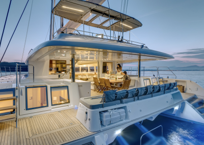 barco-tripulado-atardecer