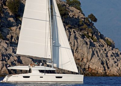 navegando por la costa