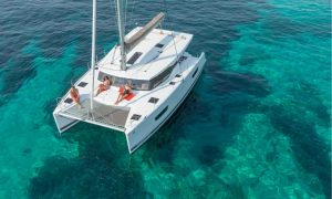 Alquiler catamaran ibiza lucia 40