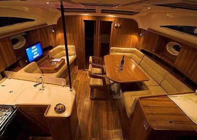 velero-interior mesa