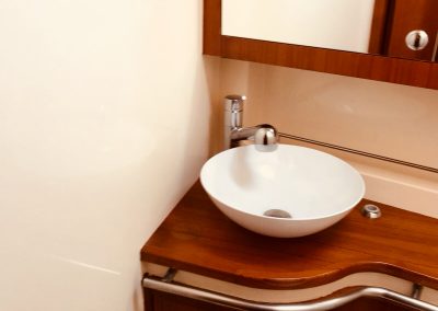baño-interior-barco
