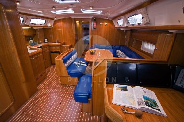 alquiler velero denia salón convertible