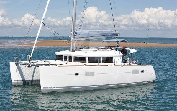 alquiler catamarán Ibiza