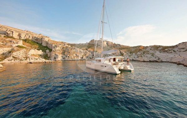 alquiler lagoon 400 Ibiza